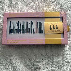 ❌SOLD❌ Sealed Mascara Discovery Collection Set along with full certificate!